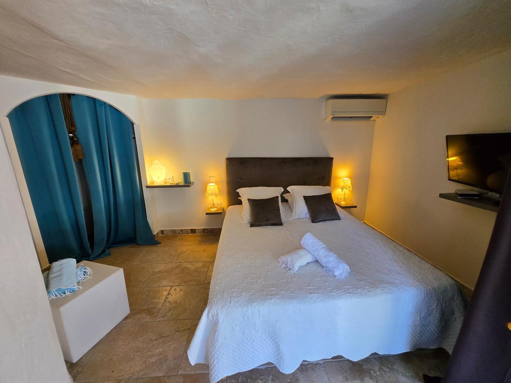 Villa Petra Bianca Suite & Chambre A 10Mn A Pied Du Port De Bonifacio Боніфачо Екстер'єр фото