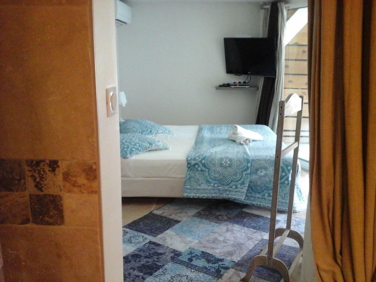 Villa Petra Bianca Suite & Chambre A 10Mn A Pied Du Port De Bonifacio Боніфачо Екстер'єр фото